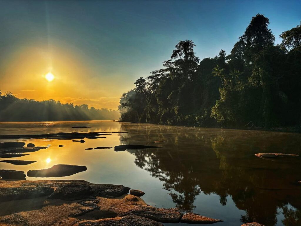 Sunset at Daanpaati River Lodge